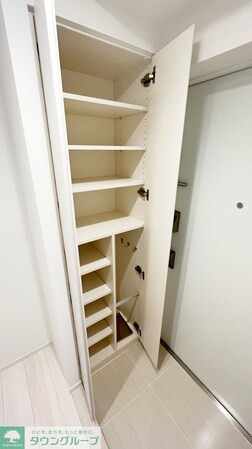 コンフォリア・リヴ北新宿の物件内観写真